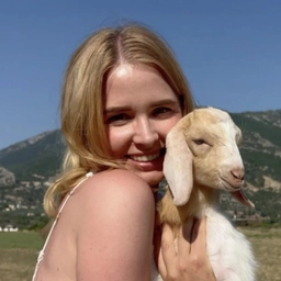 Аватар канала «В деревушке у Аннушки — в горах Турции 👩‍🌾»