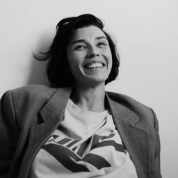 Аватар канала «Алина Астровская»