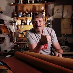 Аватар канала «Изделия из кожи Buffalo Leather»