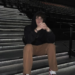 Аватар канала «Даня Гуськов»