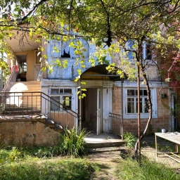 Аватар канала «Ремонтируем старый дом у моря!»