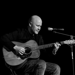 Аватар канала «Данис Щербаков - " Гитарные игры "»