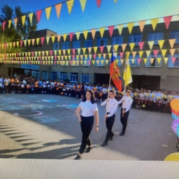 Аватар канала «МБОУ СОШ 7 г. Минеральные Воды «Семерочка»»