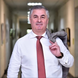 Аватар канала «Анзор Саралидзе | Ректор в теме»