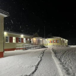 Аватар канала «Общешкольный канал МКОУ " СОШ с. Макарово" https://max.ru/id3831002877_gos Приветствуем вас!»