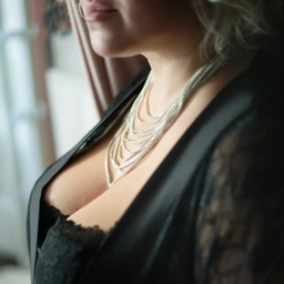 Аватар канала «Студия Брафиттинга Сочинской Ларисы 🍒 Нижнее белье в Митино🍒Сисечная Фея🍒Салон Белья»