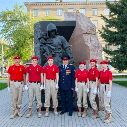 Аватар канала «МБОУ - Ярковская СОШ №3 с кадетскими классами»