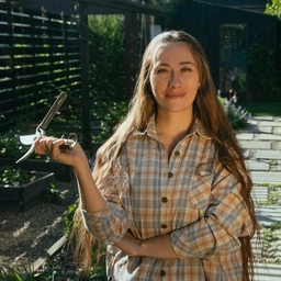 Аватар канала «ДНЕВНИК САДОВОДА-ОГОРОДНИКА Снежко Юлии»