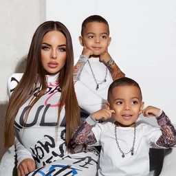 Аватар канала «Юлия Ефременкова и Мондезир Свет-Амур.»