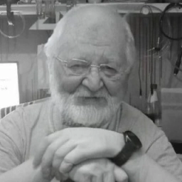 Аватар канала «ЛЕВ ВАЛЕРИЧ В MAX»