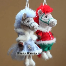 Аватар канала «Вязаные игрушки и мк, Наталья Спиридонова»