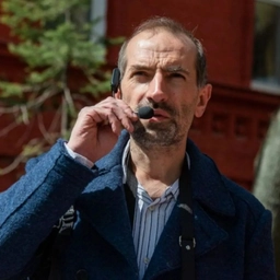 Аватар канала «Прогулки с Игорем Наумовым»