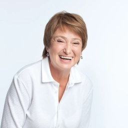 Аватар канала «Нина Зверева | Семья и Школа»