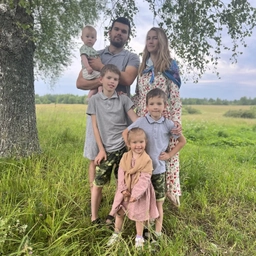 Аватар канала «Жизнь Перовых в русской глубинке»