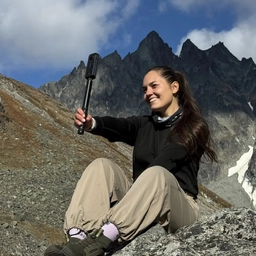 Аватар канала «Makeeva»