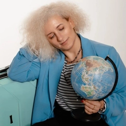 Аватар канала «Выгодные путешествия со Светой @svetagranat»