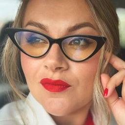 Аватар канала «Уроки русского с Юлией Нефёдовой»