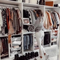 Аватар канала «With love Wildberries | Ozon»