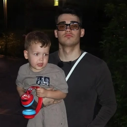 Аватар канала «Даня Титов»